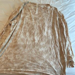 Neutral tie dye lululemon long sleeve size 10